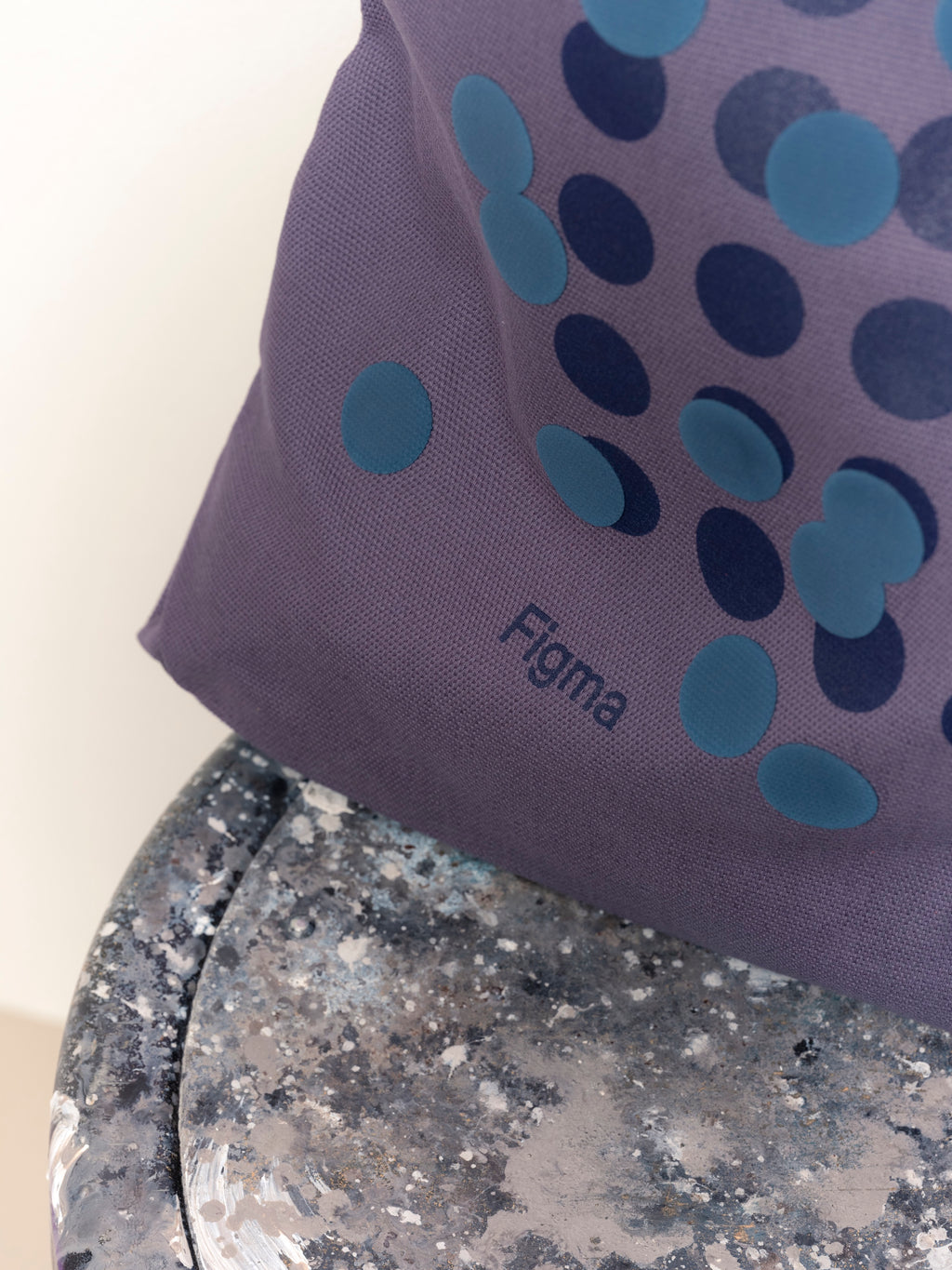 Echo tote